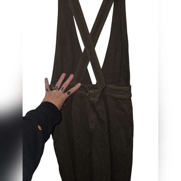 NWT Forever 21 Plunging Pinafore Jumpsuit Olive Large - Picture 7 of 9
